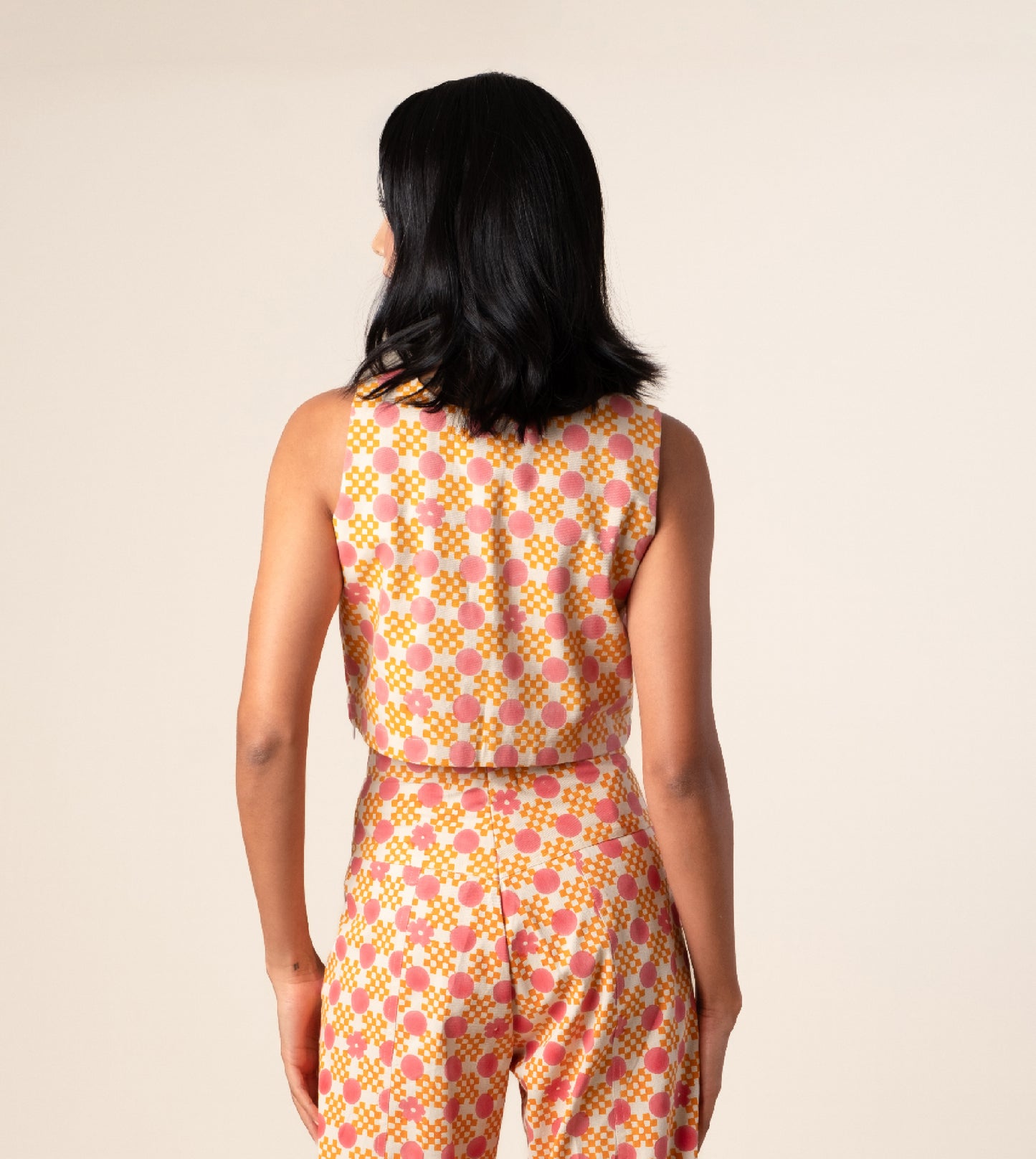 Mei Top Floral Gingham - Harkoi Studio - Elevate your wardrobe with the Mei Top in floral gingham. Keywords: sustainable blouse, eco-friendly top, Mei Top, floral gingham blouse, ethical fashion.