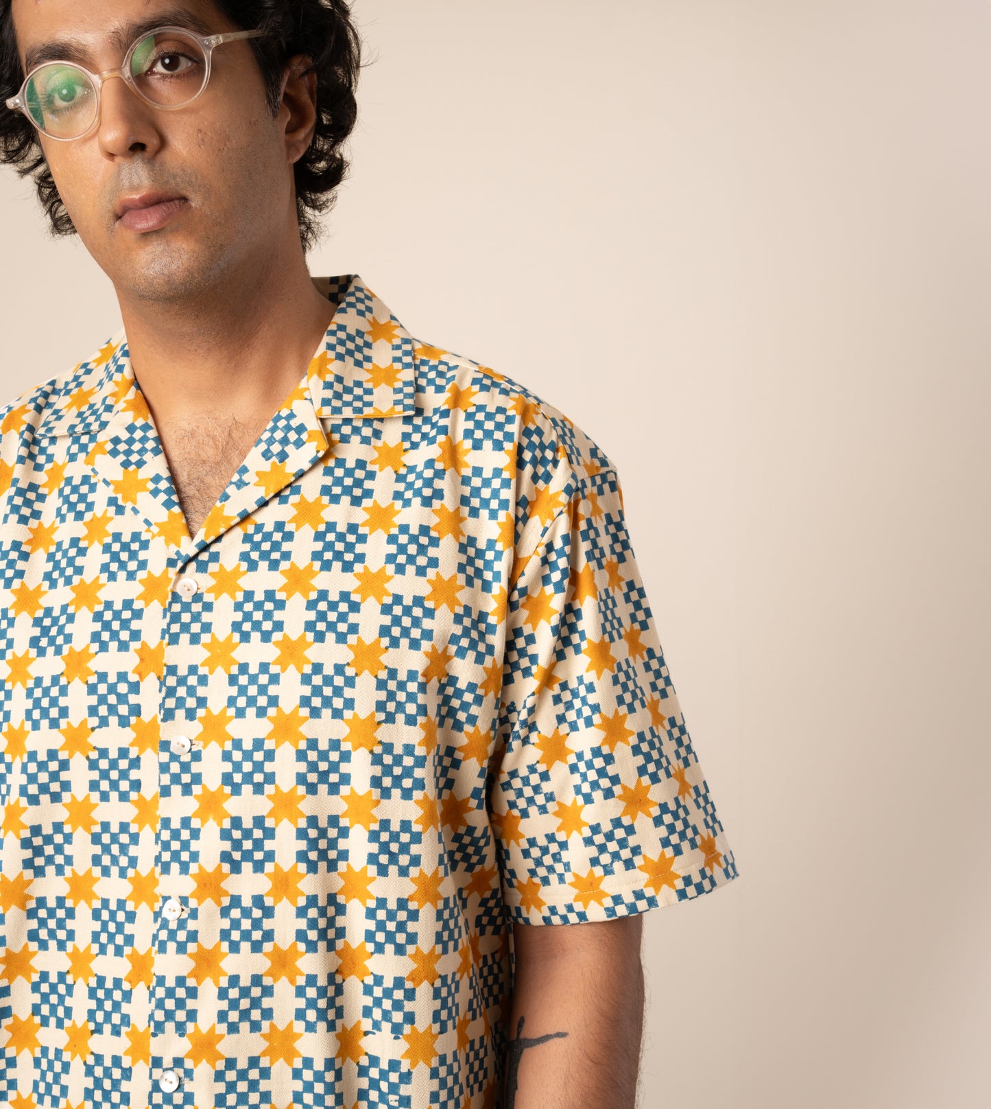Kenji Shirt Star Gingham - Harkoi Studio - Upgrade your wardrobe with the Kenji Shirt in star gingham. Keywords: sustainable mens shirt, eco-friendly fashion, Kenji Shirt, star gingham shirt, ethical clothing.