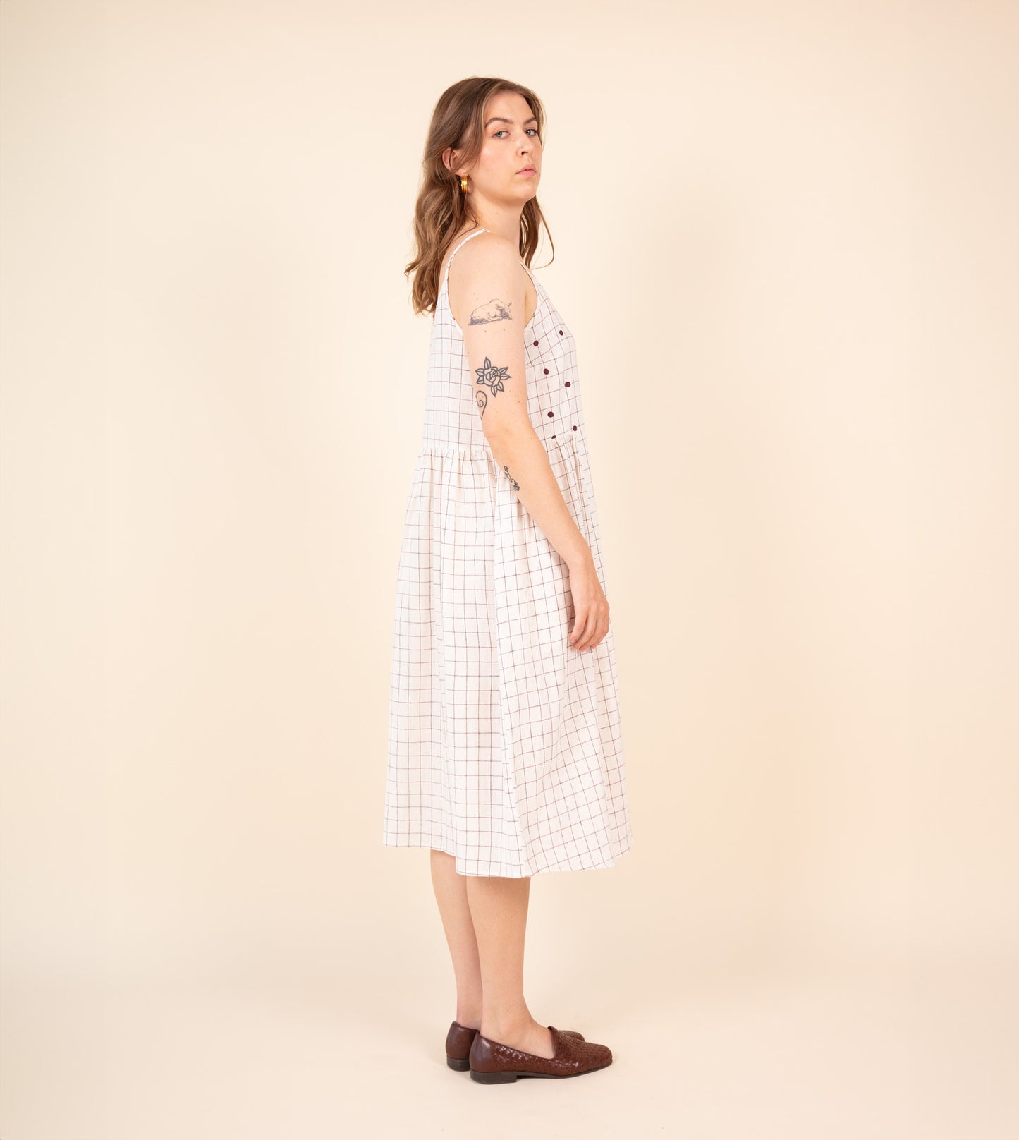 Neusa Dress Woven Check Embroidered - Harkoi Studio - Discover the Neusa Dress in woven check with delicate embroidery. Keywords: sustainable dress, eco-friendly clothing, Neusa Dress, woven check dress, embroidered dress, ethical fashion.