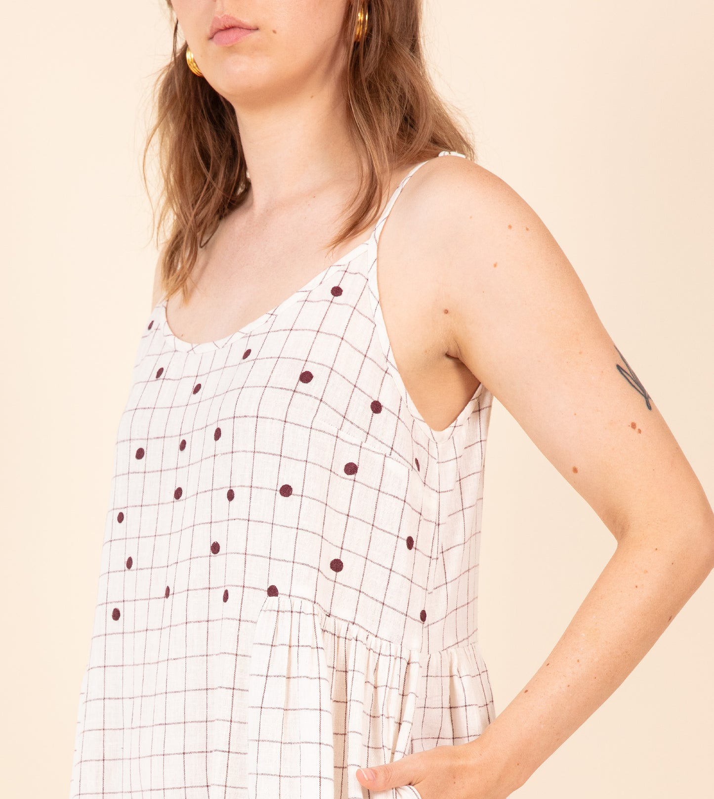 Neusa Dress Woven Check Embroidered - Harkoi Studio - Discover the Neusa Dress in woven check with delicate embroidery. Keywords: sustainable dress, eco-friendly clothing, Neusa Dress, woven check dress, embroidered dress, ethical fashion.