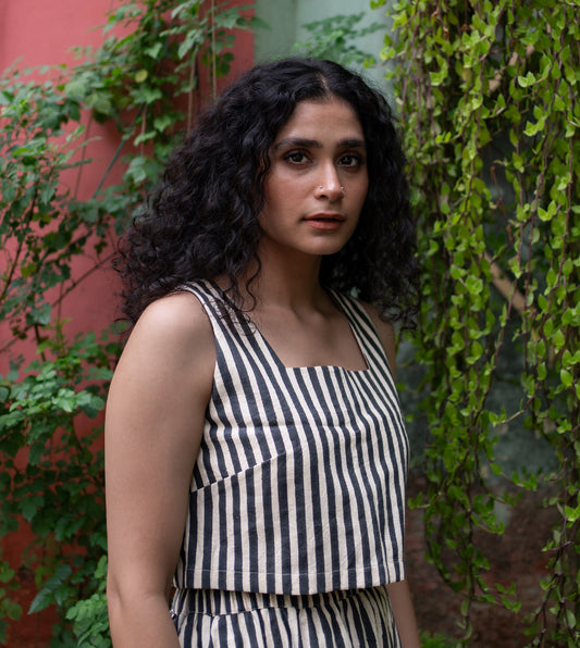 Stripes Mei Top Black | Harkoi Studio - A timeless addition to your wardrobe, the Stripes Mei, a sustainable- crafted with precision and care. Keywords: stripes, mei, top, black, sustainable black, eco-friendly fashion, top.