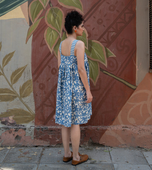 Abstract Shapes Hana Dress Blue - Harkoi Studio - Designed to make an impression, the Abstract Shapes, a sustainable Ÿ?? crafted with precision and care. Keywords: abstract, shapes, hana, dress, blue, sustainable blue, eco-friendly fashion, hana dress.